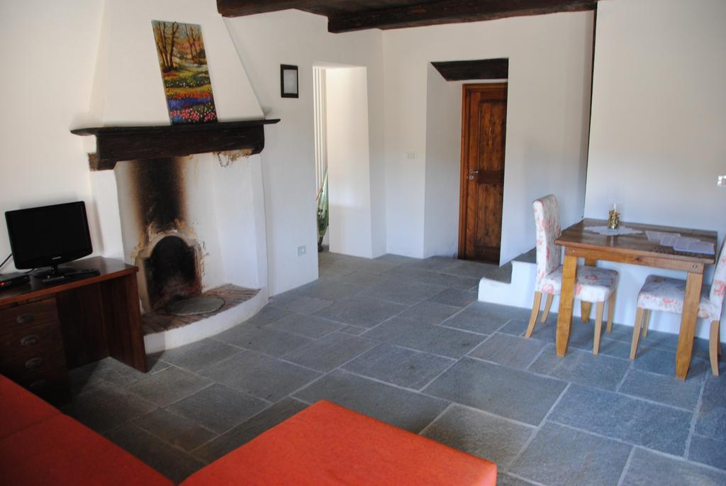 Sere Di Sosta Bagnolo Piemonte Екстер'єр фото